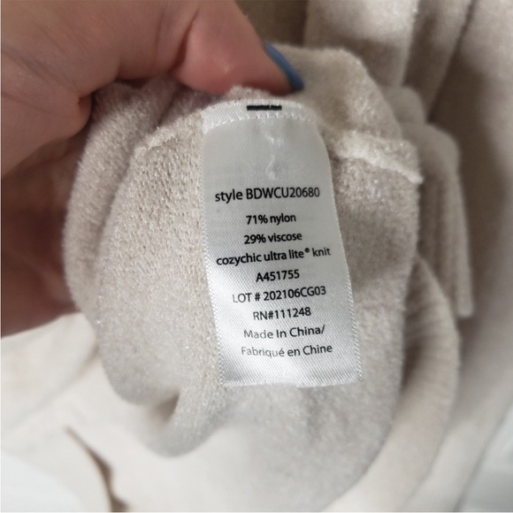 Barefoot Dreams•So Cozy!•Cozychic Ultra Lite Coastal Cowl Neck Sweater•Sz Small - Picture 7 of 7